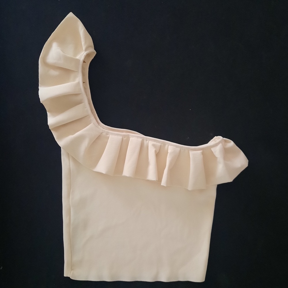 Cute top from Zara Medium size